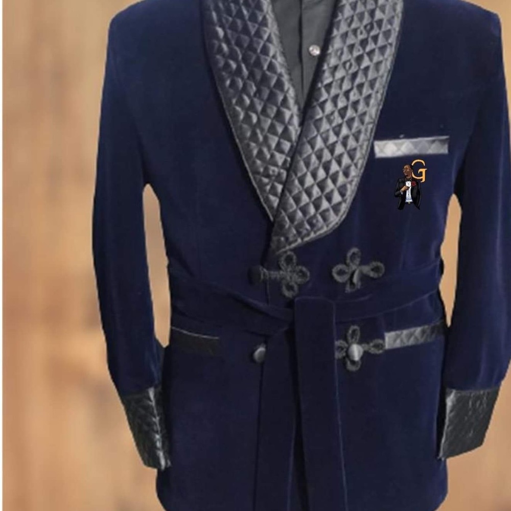 Smoking Jacket - Picture 8 of 8